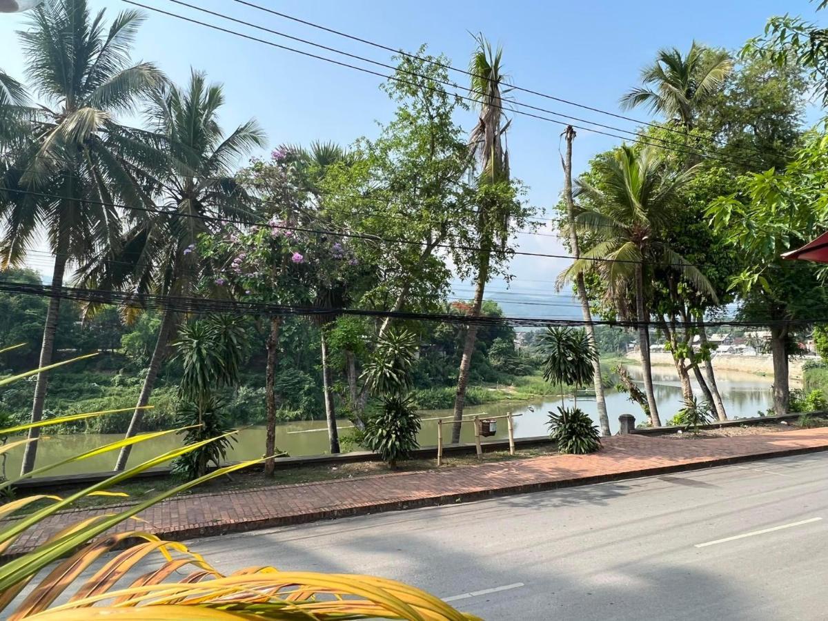 לואנג פרבאנג Golden Lotus Namkhan View מראה חיצוני תמונה